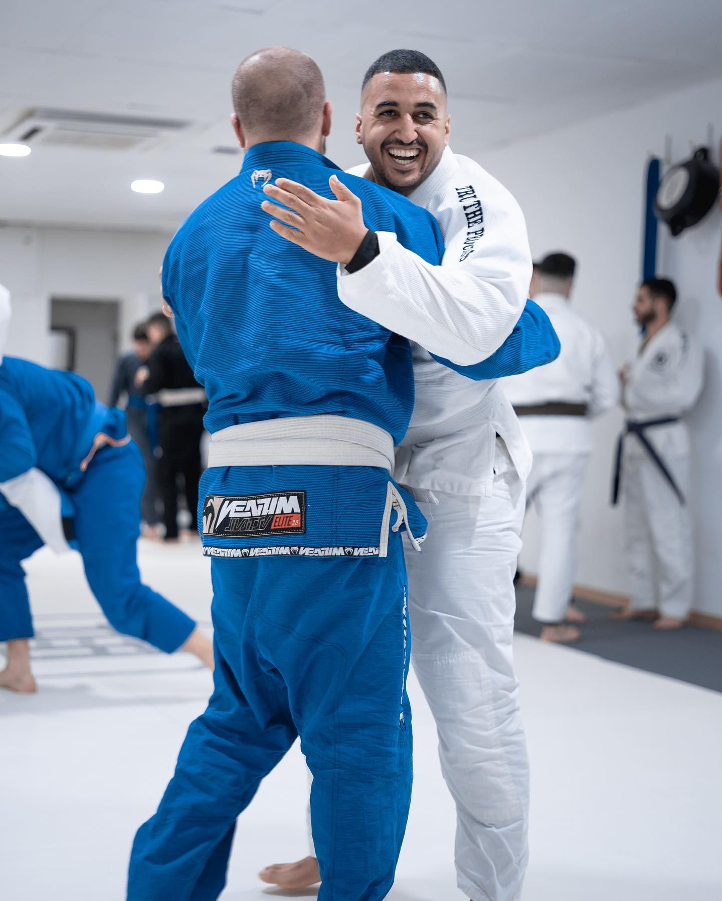 Entrenamiento y comunidad en HH Fight Academy Almería